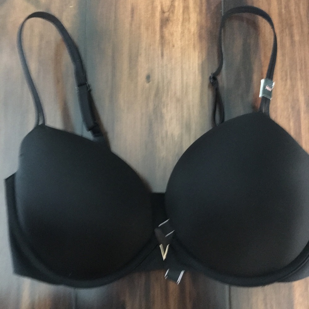 Victoria Secret 34DD NWOT